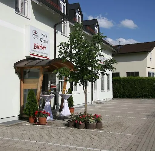 Hotell Hotel-gasthof Eberherr 3*