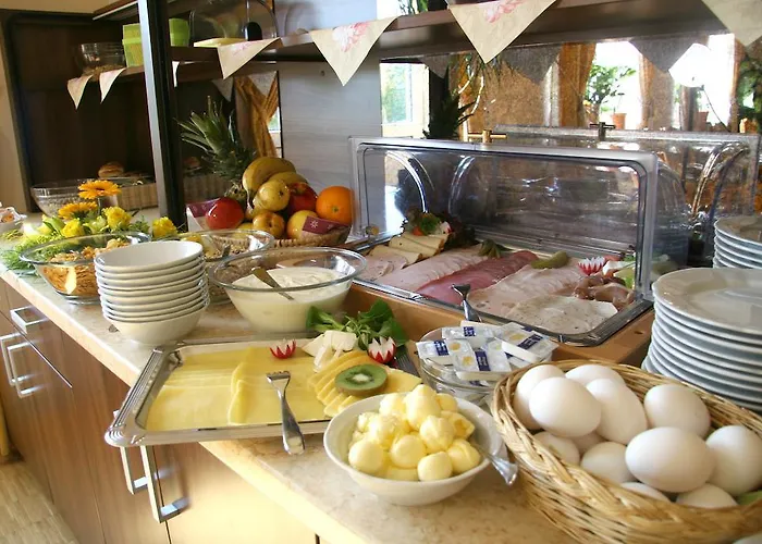 Hotell Hotel-gasthof Eberherr Forstinning