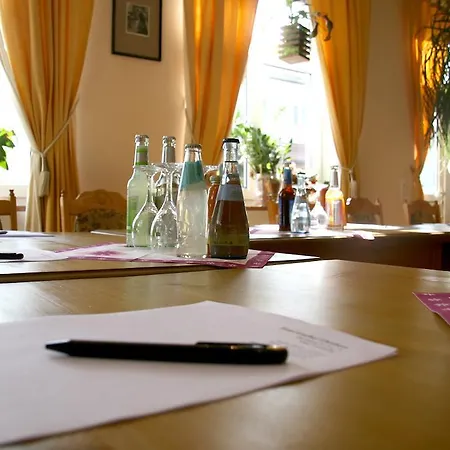 Hotel-gasthof Eberherr فندق Forstinning